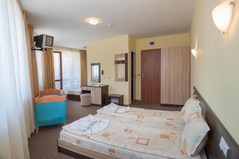 Hotel Eos Китен Екстер'єр фото